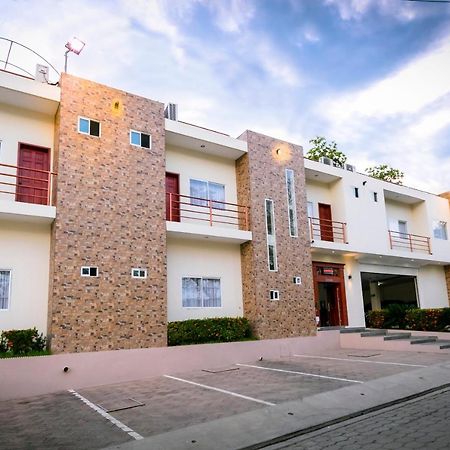Hotel Mediterraneo Inn Santa Rosa de Lima Exteriér fotografie