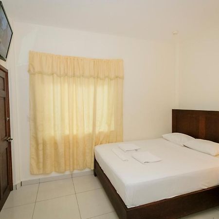 Hotel Mediterraneo Inn Santa Rosa de Lima Exteriér fotografie